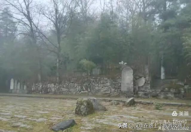 骑游陕南的三大古寺庙