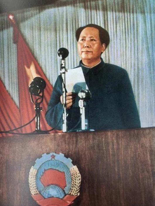 毛主席为何一生不进故宫，终生再未回延安？周总理的谈话道出实情