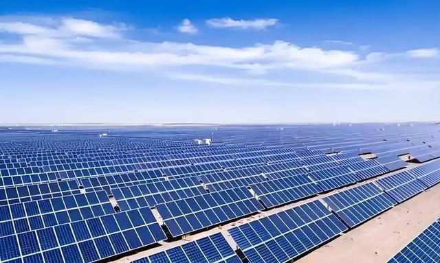 双面乐山:一座文化旅游和先进工业交相辉映的城市