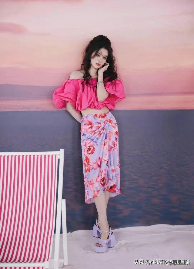 王楚然，′真是从头美到脚丫子	。