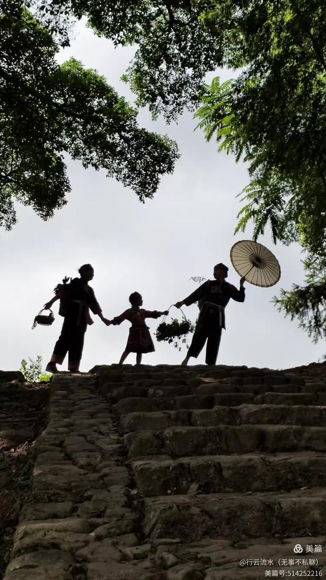 彩色旅图|光影里的霞浦:馒头山、下尾岛,半月里的畲族小姑娘