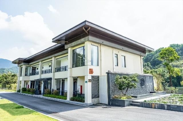 沁园溪语民宿：藏于从化山河间，以私汤为引，筑满维度的慢生活秘
