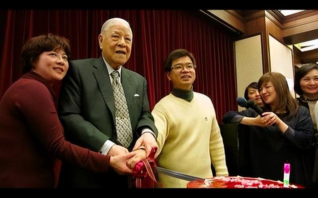 赖清德下最后通牒！不许任何人出席93阅兵，国民党迎来天赐良机？