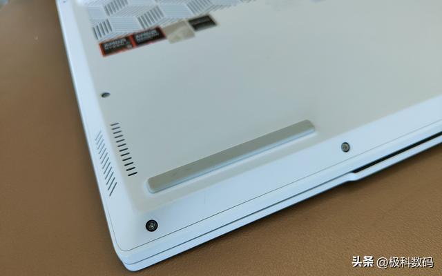 机械革命15X pro暴风雪，使用两个月后真实体验，缺点优点很明显！
