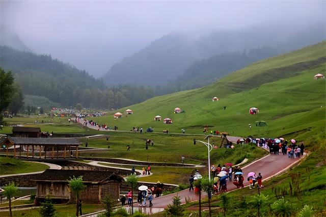 五彩斑斓的旅游大通道画卷