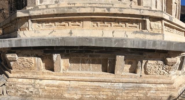 这座塔到底经历了什么为何成这个样子——河北张家口镇水塔