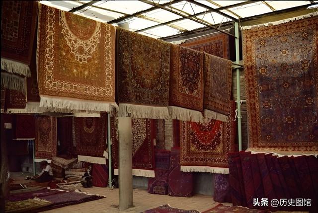实拍：1986年的乌鲁木齐，风光古朴又自然！