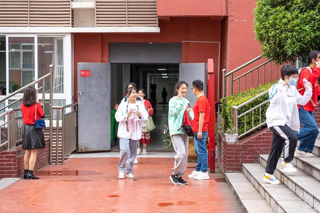 国内最宜居的城市之一，竟然不是大理，而是藏在贵州的大山里？