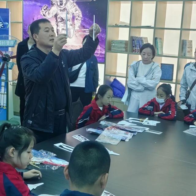 交城县科技馆：让科学“触手可及”