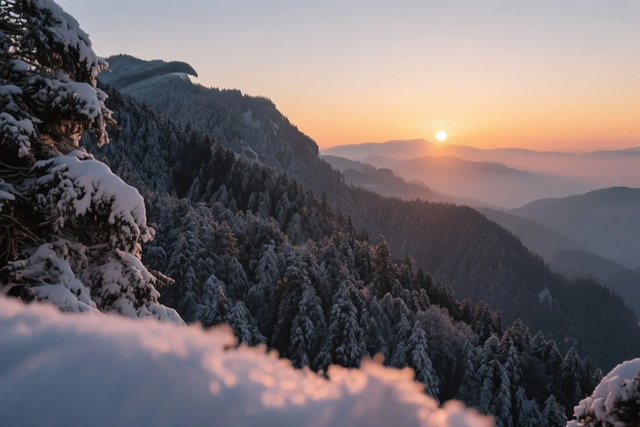 银色世界，雪中禅意：峨眉山的冬天美成了佛国仙境
