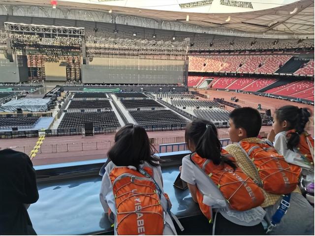 2025北京研学记第四篇：登顶鸟巢