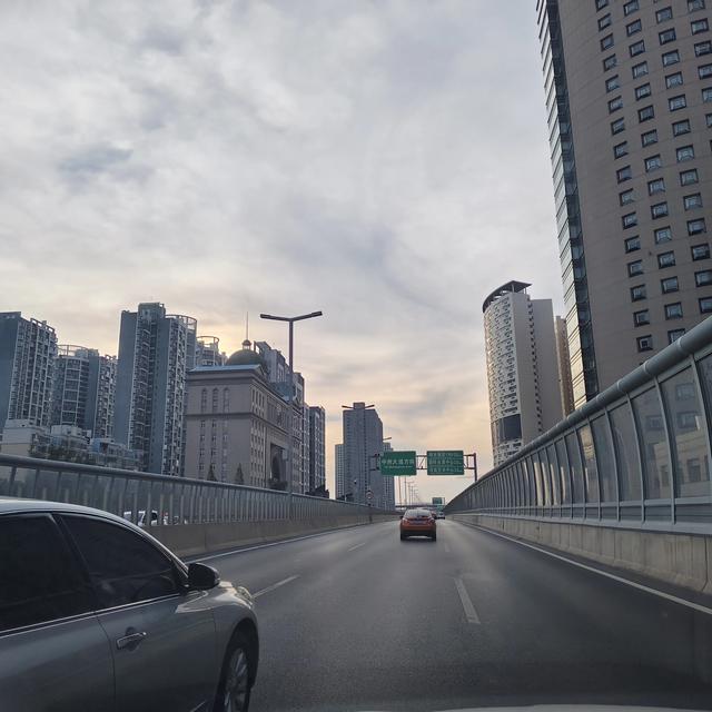 带娃去北极村，第一站从郑州出发到赵州桥打卡，投宿涞源县。