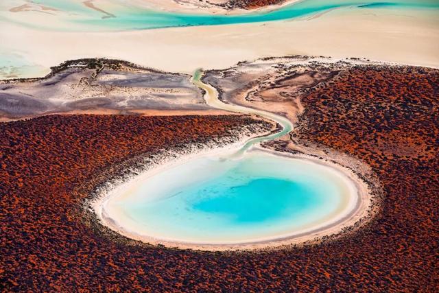 素颜版巴黎走红，推荐一处不“照骗”的目的地！