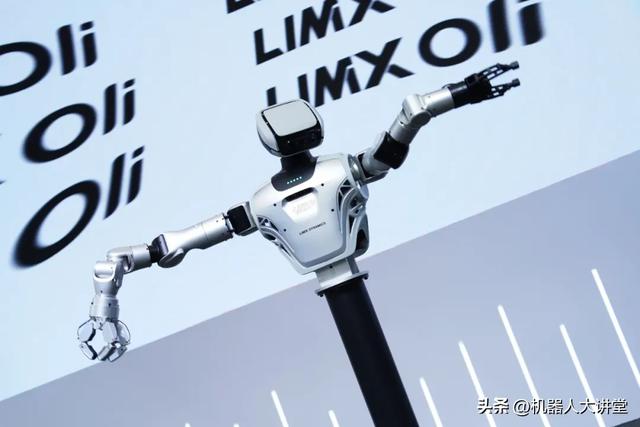 央视直播、WRC获奖，为啥说它是“最有气质”的人形机器人？