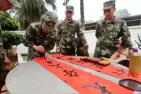 在部队，什么样的士兵能当上文书图片