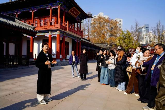 “千年古都诗意长安”活动走进兴庆宫