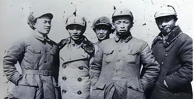 78年，谭震林怒斥汪东兴：我已经70多了，什么叫“重新做人”？