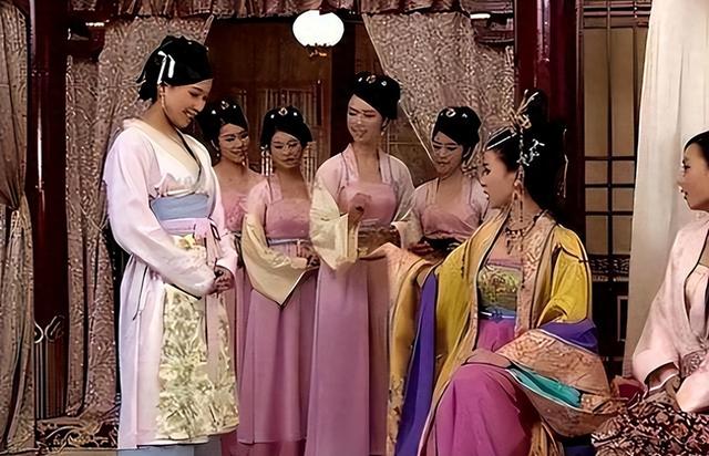古代夫妇睡觉时，丫鬟守在床边，不觉得尴尬吗？原因其实很简单