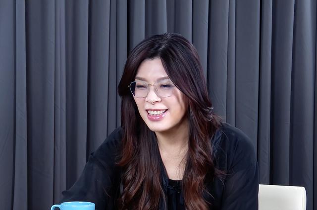 面对全球通缉	，沈伯洋送大陆一句话，台当局得意，郑丽文重拳出击