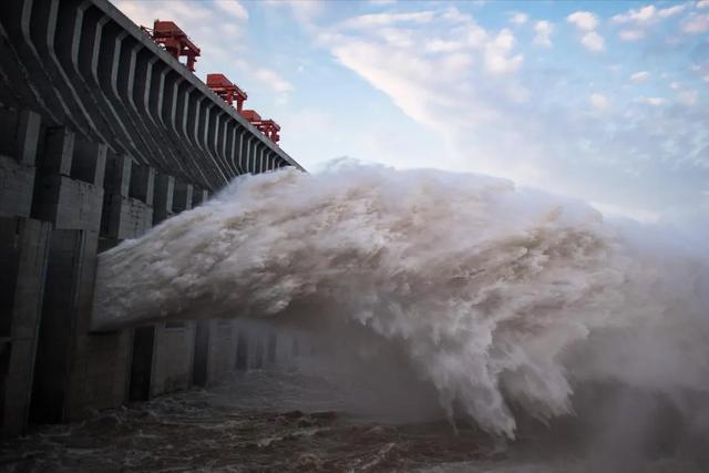 三峡大坝：一个让我震撼到说不出话的地方