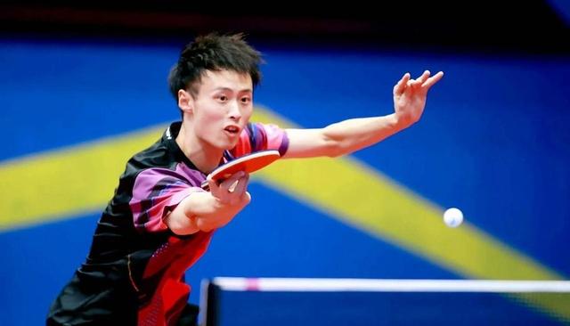 3比2拿下日本天才！00后男单名将崭露头角，网友：给中国队长脸