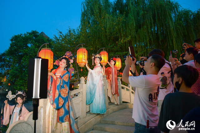 行进中国｜古今交融添新韵 暑期文旅势头劲