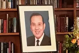 不丹国王的老师迈克·拉特兰德和来自梅县丙村谢家的两位经济学家图片