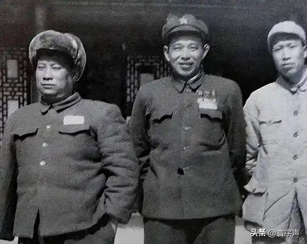79年廖汉生回乡到大女儿家吃饭，大女儿指着公公介绍：这是我爸爸