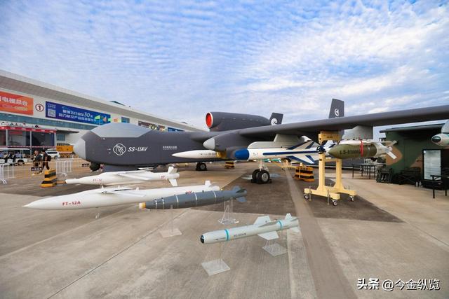 比歼10还大？“九天”无人机携300巡飞弹首飞，关岛要变清道夫了