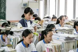 河南高考能考上985的是学神，考上211的是学霸，考上二本全家骄傲图片