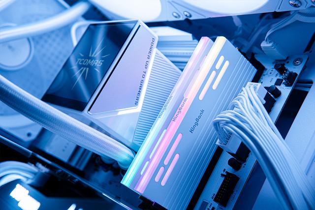 性价比白板，蓝宝石PURE极地 B850A WIFI上机测试