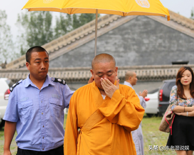 把退路都堵死了，再多的名和利，都救不了“贪财好色”的释永信
