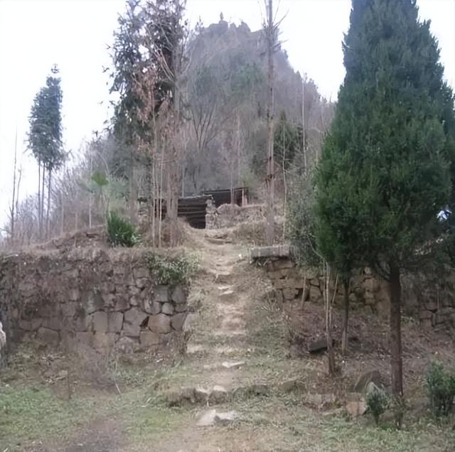 余忠平：千年蜀道中的米仓道