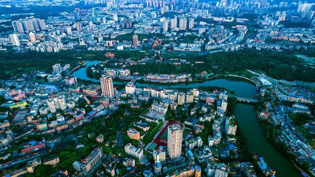 四川将不再成都“一城独大”，这座城市才是黑马，不是德阳和绵阳