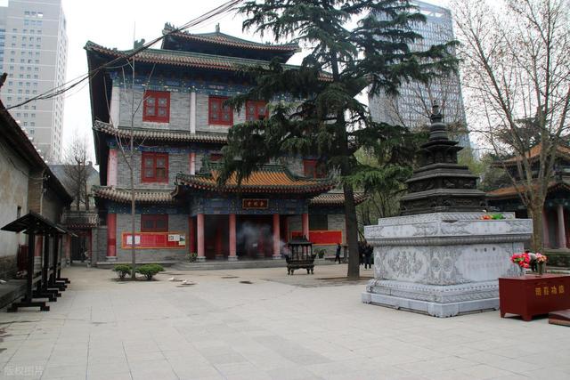 老重庆也未必知道！这座不起眼的山城古刹，是明玉珍称帝的登基地