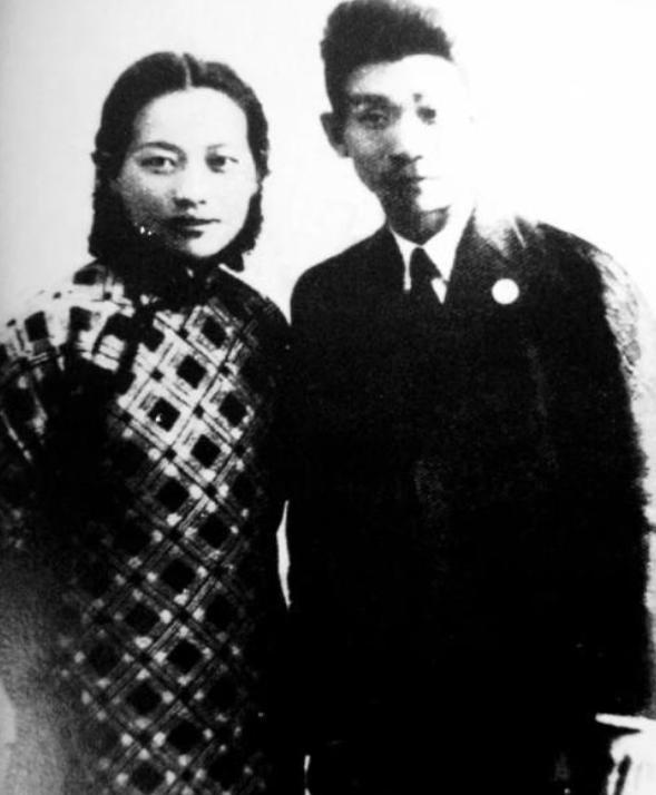 与戴笠偷情背着丈夫打胎的“杭州第一美人”，私房照曝光美人相貌