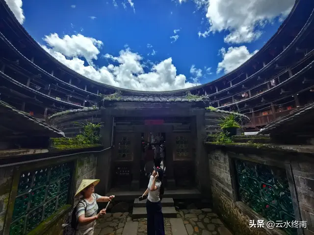 从厦门如何到土楼旅游？看看这些“槽点”与“亮点”，旅行不踩坑