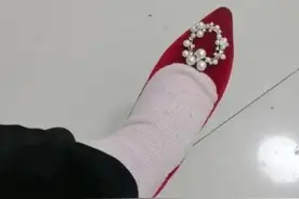 “老板让我穿双性感的高跟鞋上班”看了图后笑晕了哈哈哈哈哈哈图片