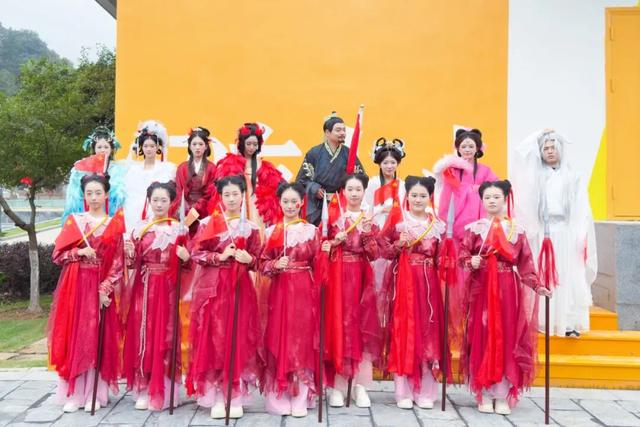 国庆首日嗨翻随州大洪山！打卡、狂欢、互动，这波仪式感直接拉满！