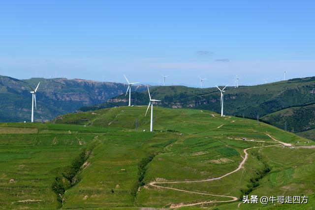 河北麻田岭（上）：绿野铺毡接云影、风轮伴路探山魂