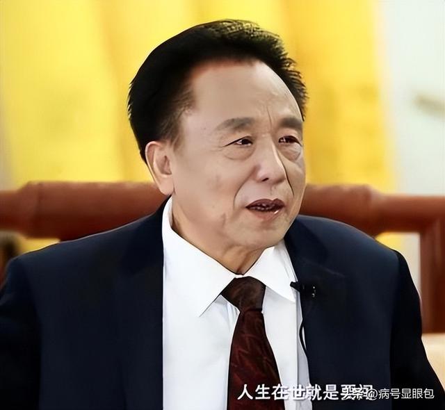 包养多名个情妇，生下11个私生子，75岁还在潜逃要生娃！他是谁？