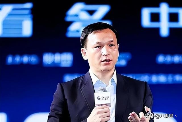 瑞幸咖啡实控人黎辉：父亲是原兰州军区副司令，妻子是知名主持人
