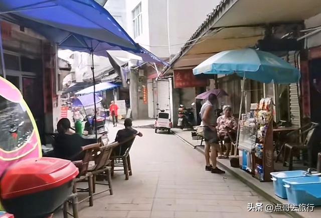 成都龙泉山下，又一古场镇，古朴原始让人醉，不少人慕名前往！