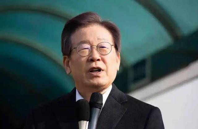 高志凯：李在明虽有犹豫但仍在向前走