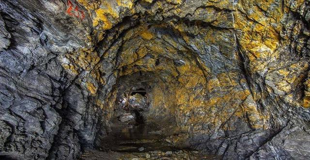 山东传来一声巨响，中国在海底挖出“第二国库	”，突破技术封锁！