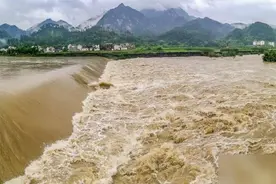 特大暴雨！大暴雨！1998年以来最大洪水！2024年又成灾年了？图片