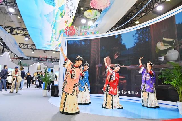 近800家参展商、16大展区……2025福建旅游交易会在南安启幕！