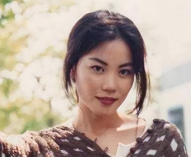 王菲也没想到，离婚26年，窦唯又给她上了生动一课，窦靖童没说谎
