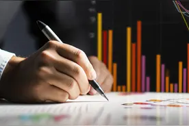 想上车债基？看这两只债基：年化5%，回撤低，稳扎稳打，善用波段图片