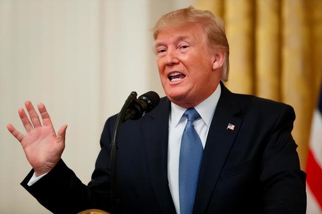 不得不服俄罗斯！油轮被抓后，榛树高超连夜报复，10马赫警告美国